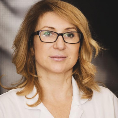 dr Dorota Szostek, specjalista chirurg lekarz medycyny estetycznej 